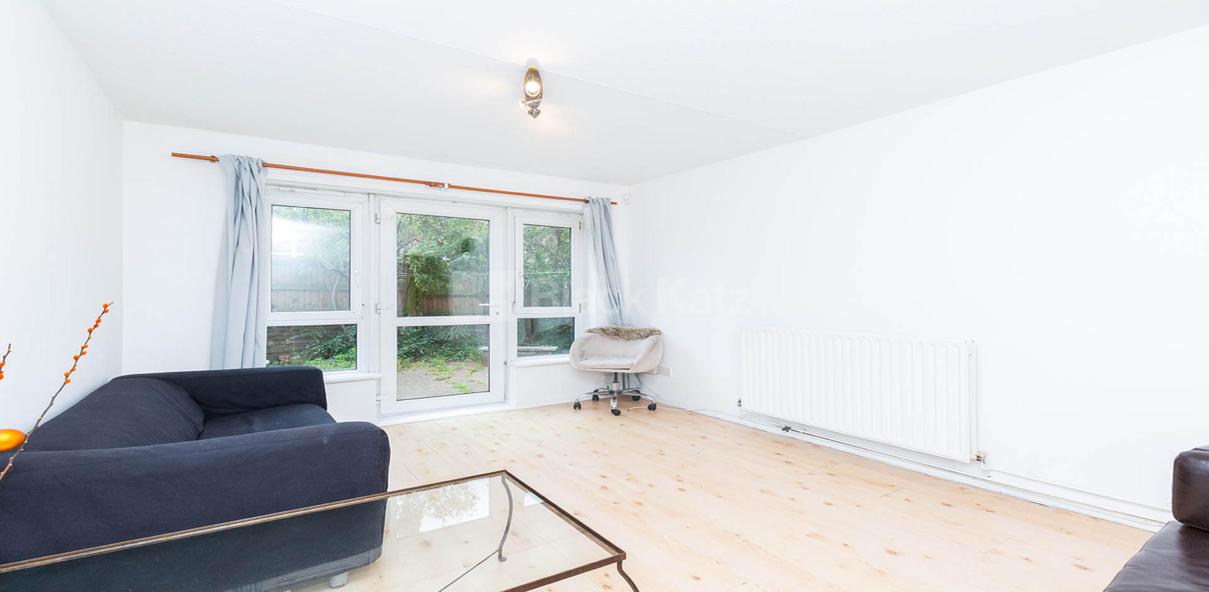 			4 Bedroom, 1 bath, 1 reception Apartment			 Patrick Connolly Gardens, Bow E3 E3